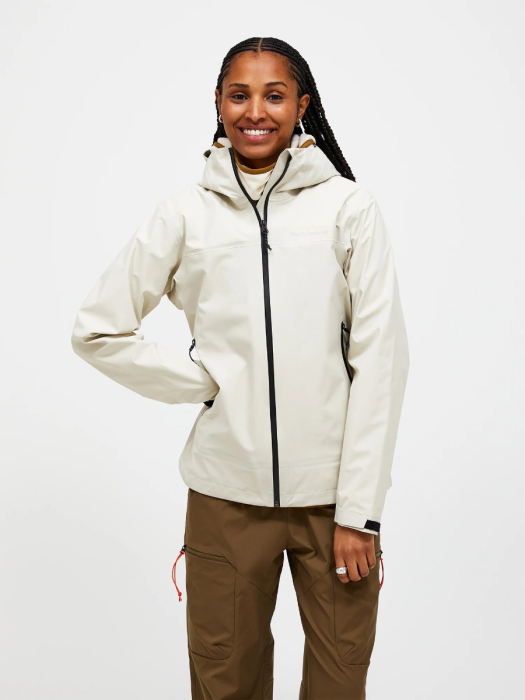 Treeline GORE-TEX 3L Shell Jacket Women model